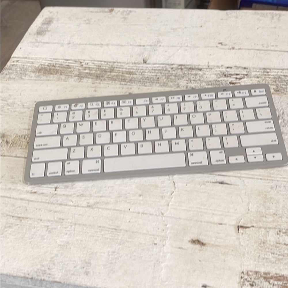 Bluetooth keyboard